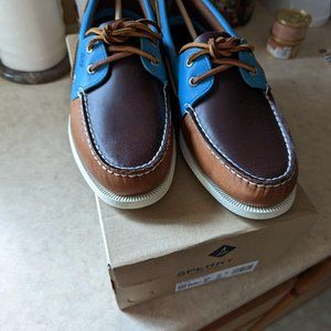 Sperry boat shoes Tri tone 9.5